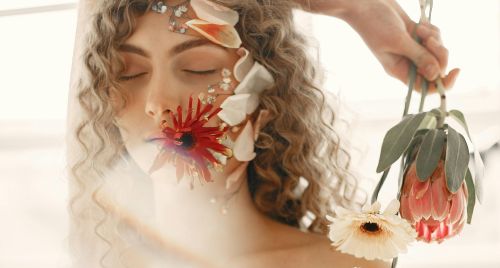 Tử vi 12 con giáp thứ Tư ngày 29/4/2026: 5 tuổi lạc quan nhất