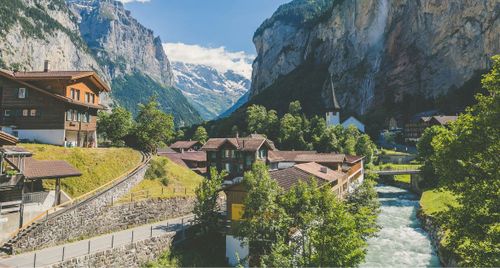 Thung lũng Lauterbrunnen: Vần thơ của thiên nhiên Thụy Sĩ