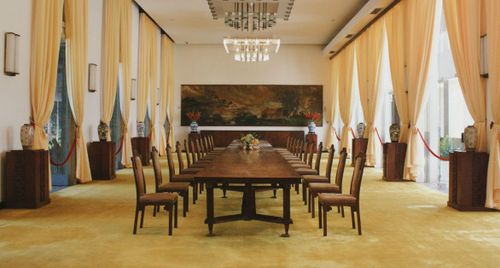 Nội thất Dinh Độc Lập: Ngôn ngữ của một nền thiết kế Hậu thuộc địa