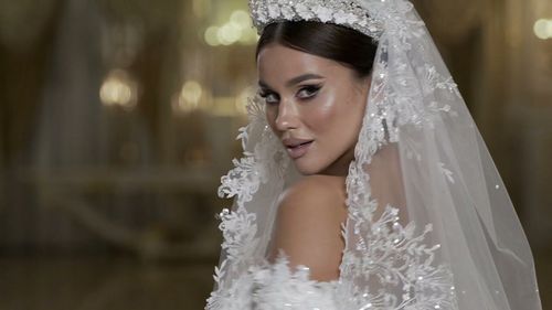 Bridal Show 2021- những chiếc váy cưới trong mơ từ thương thiệu Vladiyan Royal