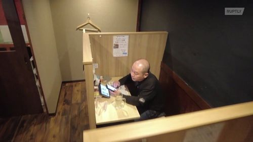 Quán rượu tại Nhật Bản chỉ chào đón những khách hàng đi một mình