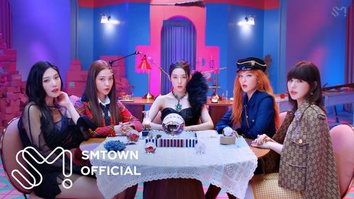 Red Velvet “lột xác” với phong cách thời trang ngoạn mục trong Mv mới