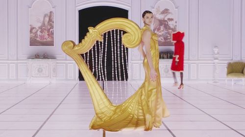 Moschino Thu Đông 2022 - Tôn vinh tài năng sáng tạo của Jeremy Scott