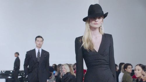 Ralph Lauren - Fall/Winter 2022: Bữa tiệc đêm của giới thượng lưu