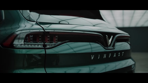 VinFast đăng đoạn video ngắn khiến dân mạng Việt và quốc tế choáng: Cứ ngỡ đang xem phim hành động