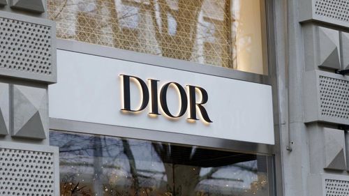 BST Dior Xuân-Hè 2025