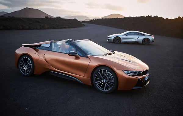 Lịch ra mắt xe mui trần BMW i8 Roadster