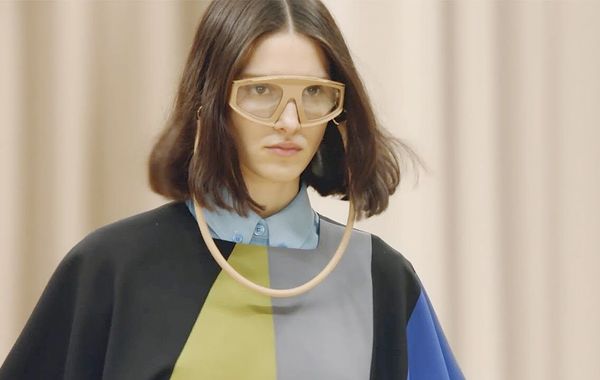 BST Burberry Thu Đông 2021- Bức thư tình lãng mạn