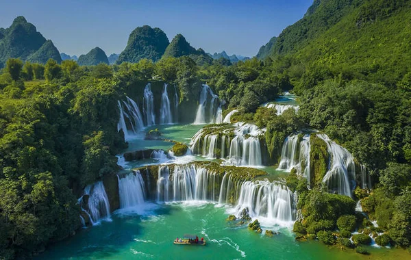 Loạt danh hiệu thế giới cho du lịch Việt Nam 2021