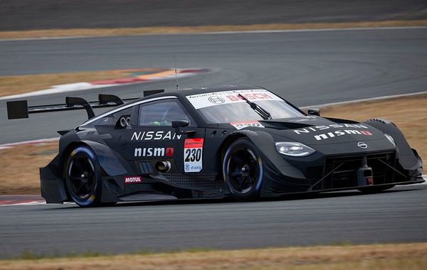 Nissan Z GT500 mẫu xe đua thế hệ mới nhất của Nissan