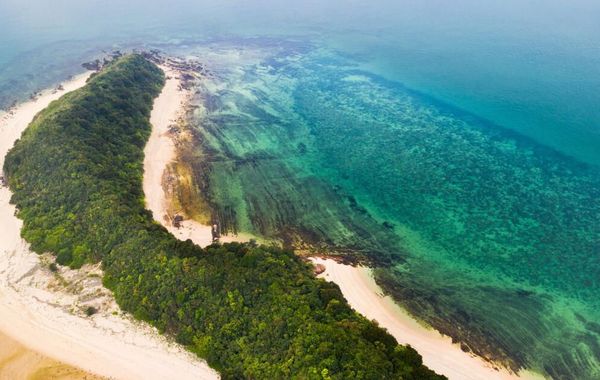 Đến Cô Tô dệt nên chuyện tình với đảo