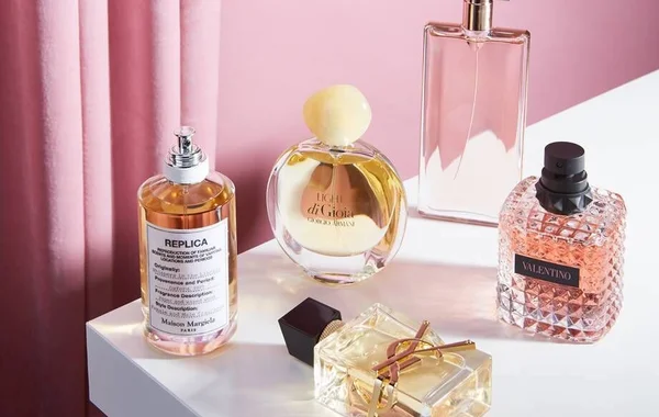 Sự khác biệt giữa Eau de Toilette và Eau de Parfum