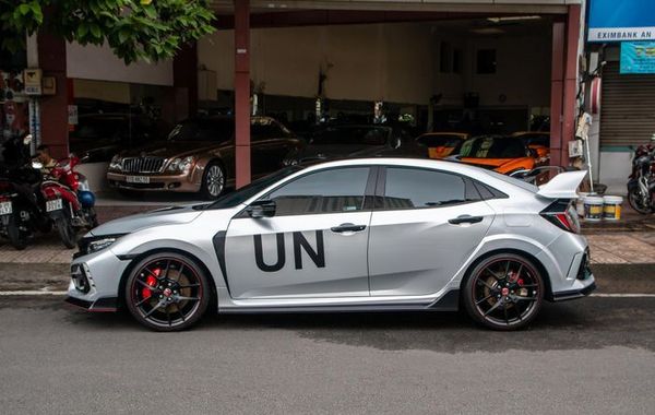 Chủ nhân Honda Civic Type R độc nhất Việt Nam là Ông Đặng Lê Nguyên Vũ