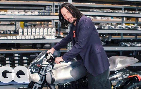 Bộ sưu tập xe mô tô của Keanu Reeves (John Wick) có gì hot !
