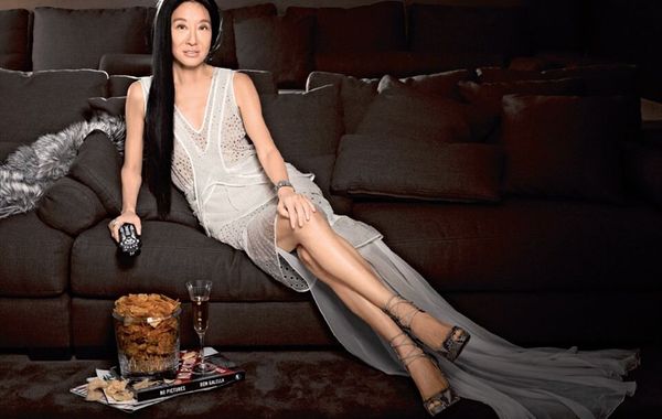 NTK Vera Wang bước sang U80 vẫn là bậc “phù thủy đầm cưới” đỉnh nhất!
