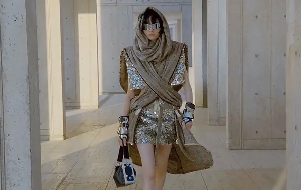Louis Vuitton - Cruise 2023: Vũ trụ hợp nhất