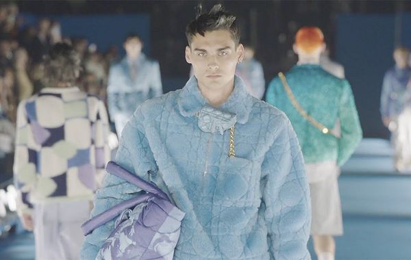 Dior Homme - Spring Summer 2023: Tổ chức tại bãi biển Venice