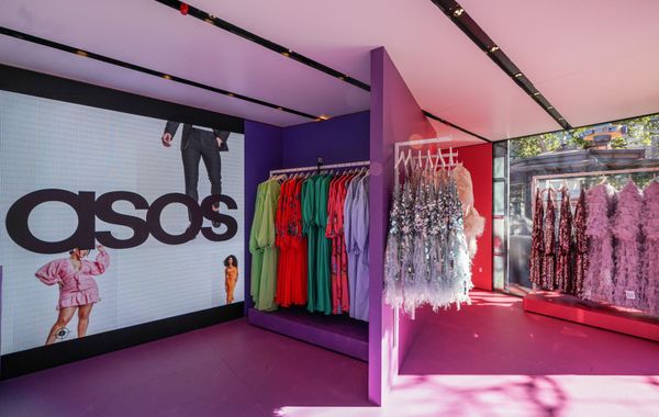 Công ty thời trang trực tuyến Asos ra mắt các cửa hàng vật lý đầu tiên