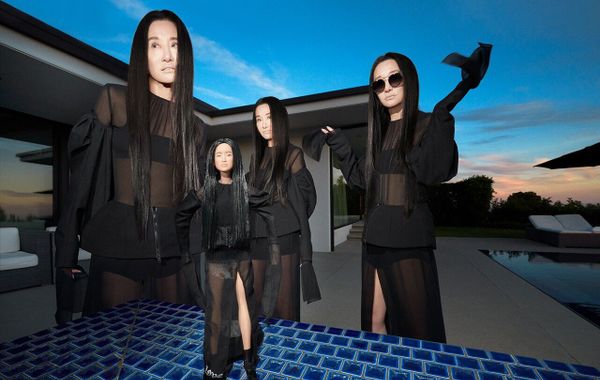 NTK Vera Wang khoe dáng bên phiên bản "Barbie" của riêng mình