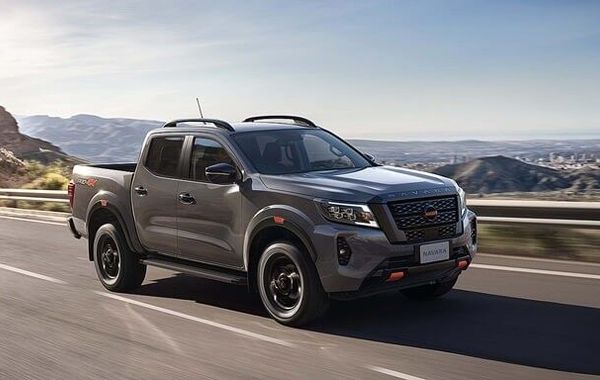 Nissan Navara 2022 ra mắt tại Việt Nam, giá từ 945 triệu đồng