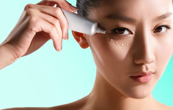 Những loại kem dưỡng sáng da vùng mắt bạn khổng thể bỏ qua!