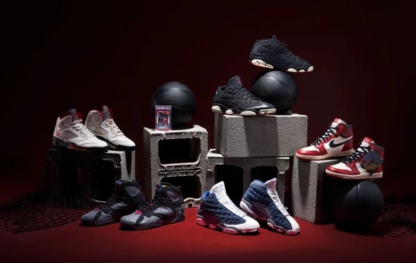 Nhà đấu giá Christie’s ra mắt Department X khi xu hướng sưu tầm giày thể thao và streetwear bùng nổ