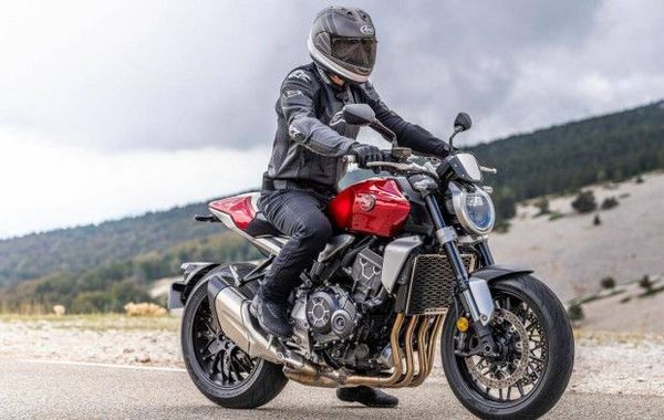 Honda CB1000R 2023 ra mắt tại Việt Nam, giá từ 510 triệu đồng