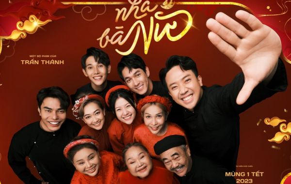 Trấn Thành và dàn cast Nhà Bà Nữ chúc Tết đến khán giả