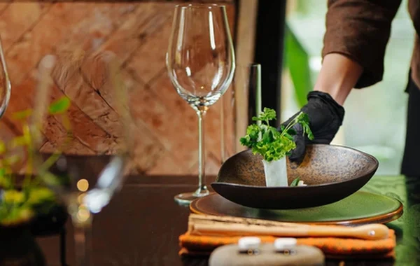 Ẩm thực chay tinh tế, sáng tạo thu hút nhiều người trẻ