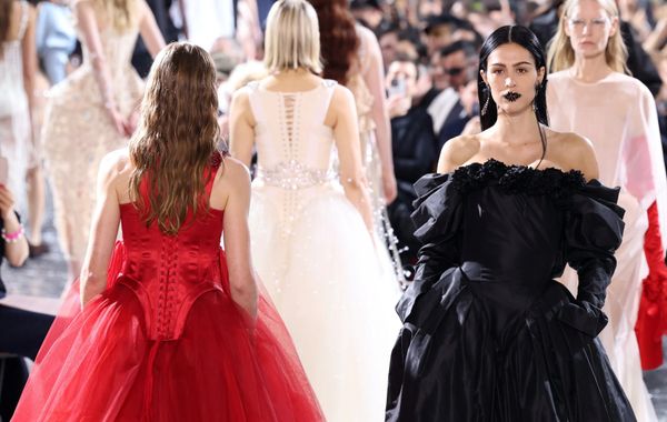 BST Haute Couture của Jean Paul Gaultier là cơ hội để Simone Rocha nổi loạn