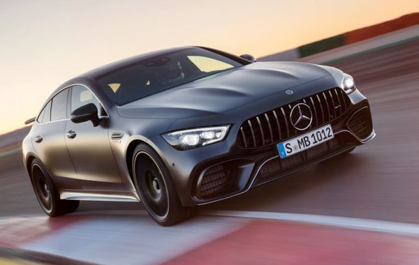 Mercedes-AMG ra mắt mẫu xe GT 63 PRO 4MATIC+ hiệu suất cao