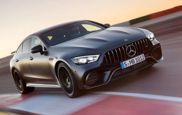 Mercedes-AMG ra mắt mẫu xe GT 63 PRO 4MATIC+ hiệu suất cao