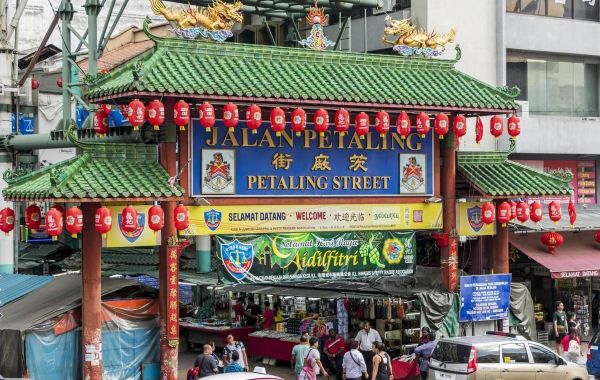 Lên lịch khám phá ẩm thực Malaysia tại loạt hàng quán địa phương