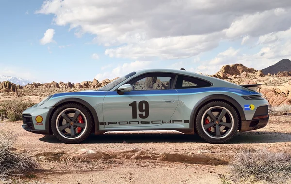 Đại gia Sài Gòn mang dàn xe hơn 45 tỷ đi phượt Tây Bắc, có Porsche 911 Dakar