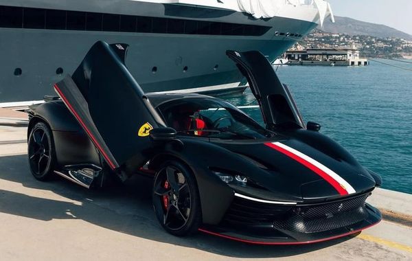 Charles Leclerc sở hữu siêu xe Ferrari Daytona SP3 hơn 2,3 triệu USD