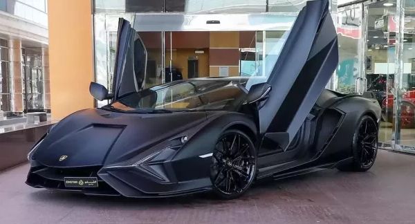 Siêu phẩm Lamborghini Sian của Hoàng Kim Khánh sẽ lại được nhập về Campuchia như Koenigsegg Regera và McLaren Senna?