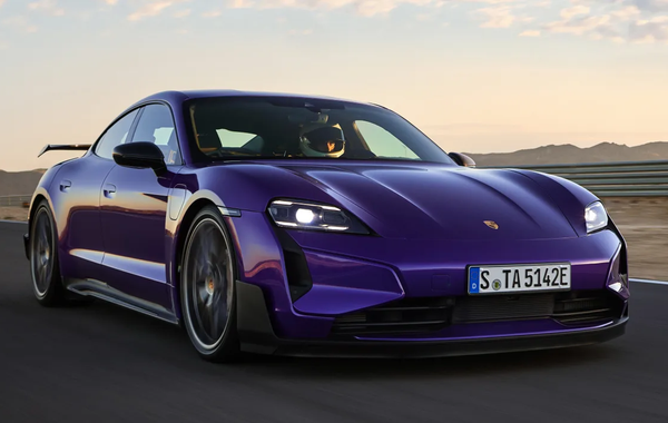 'Cơn lốc' Porsche Taycan Turbo GT của làng xe điện: 2,2 giây tăng tốc từ 0-100 km/h