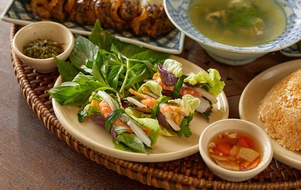 “ Mâm ngon miền Bắc ” tại Mặn Mòi -  Từ đặc sản sông Hồng đến tinh vị núi rừng Tây Bắc