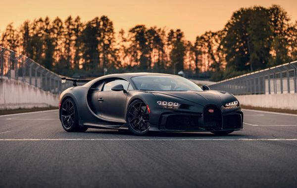 Đặc quyền của giới siêu giàu chơi Bugatti: Hãng tính xây cả trạm xăng tại nhà cho khách nếu xe xăng bị cấm