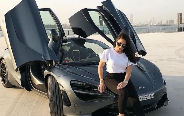 Cuộc sống sang chảnh của 'hội con nhà siêu giàu' trên mạng