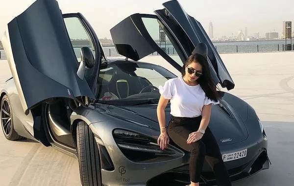 Cuộc sống sang chảnh của 'hội con nhà siêu giàu' trên mạng