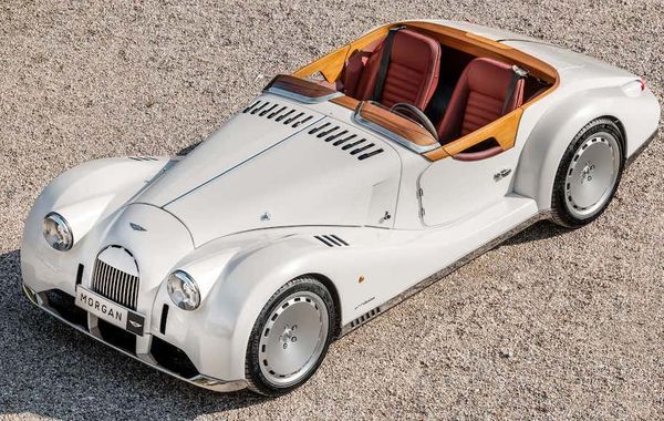 Morgan và Pininfarina hợp tác tạo nên Midsummer - Siêu phẩm với hơn 250 giờ chế tạo
