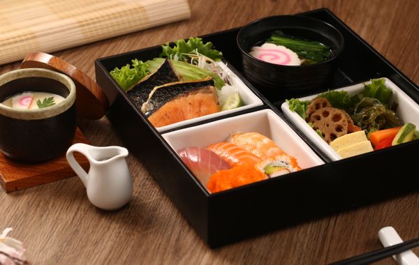Thưởng thức ẩm thực tại 3 nhà hàng Nhật Bản đang "làm mưa làm gió" tại Sài Gòn