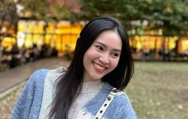 Ninh Dương Lan Ngọc gầy gò sau hai tháng đi du học