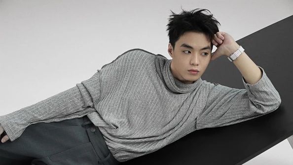 Nghệ sĩ giàu nhất "Anh trai say hi" có bộ đồng hồ 40 tỉ đồng