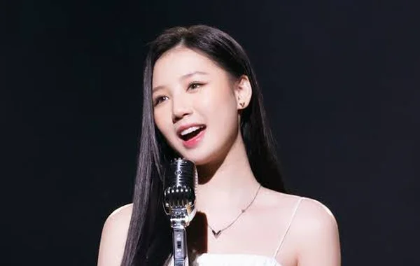 Nữ ca sĩ được cả showbiz "đòi giải cứu" tái xuất, giọng hát và visual thế nào sau thời gian ở ẩn?