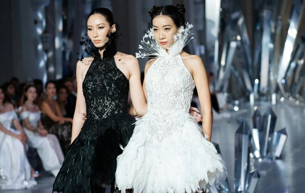 Chung Thanh Phong hiện thực hóa giấc mơ thời trang với 80 thiết kế Haute Couture limited