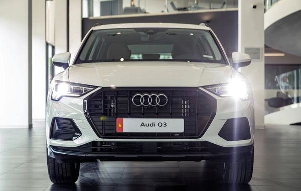 Audi Q3 Advanced Black Edition giá từ 1,89 tỷ đồng tại Việt Nam