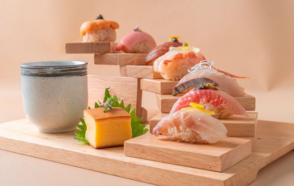 “Bán” không gian và trải nghiệm: Độc lạ cách tiếp thị của mô hình kinh doanh ẩm thực xa xỉ từ văn hóa Omakase, bát phở giá 2,5 triệu đồng và cơn sốt trà vải Thái Công