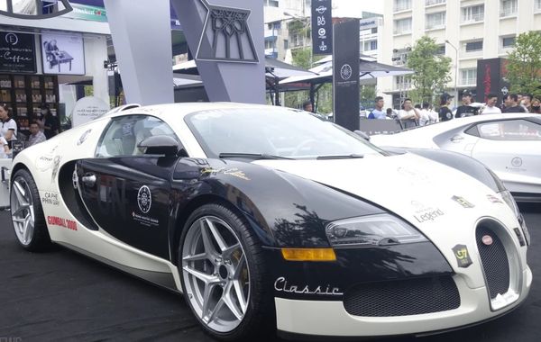 Dàn siêu xe của ông Đặng Lê Nguyên Vũ tại Gumball 3000